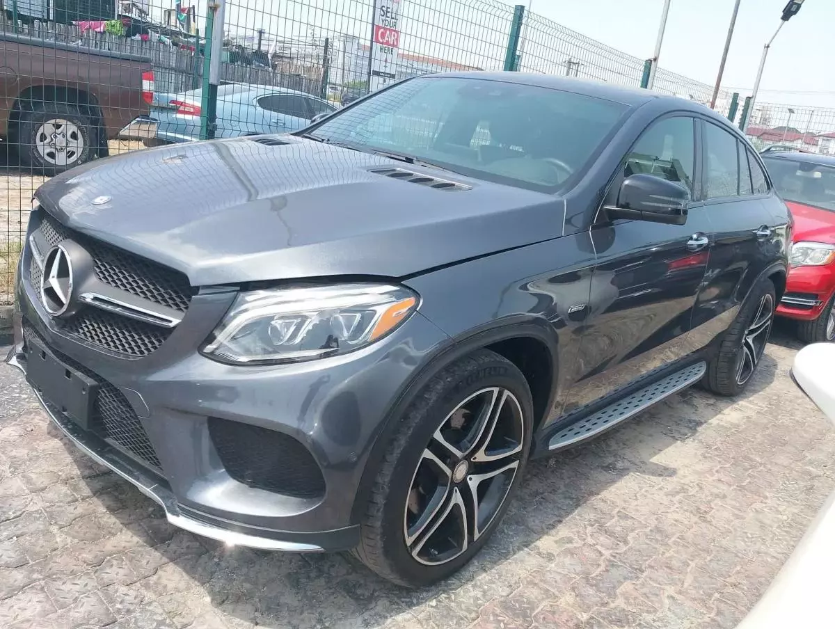 Mercedes-Benz GLE 43 AMG   - 2016