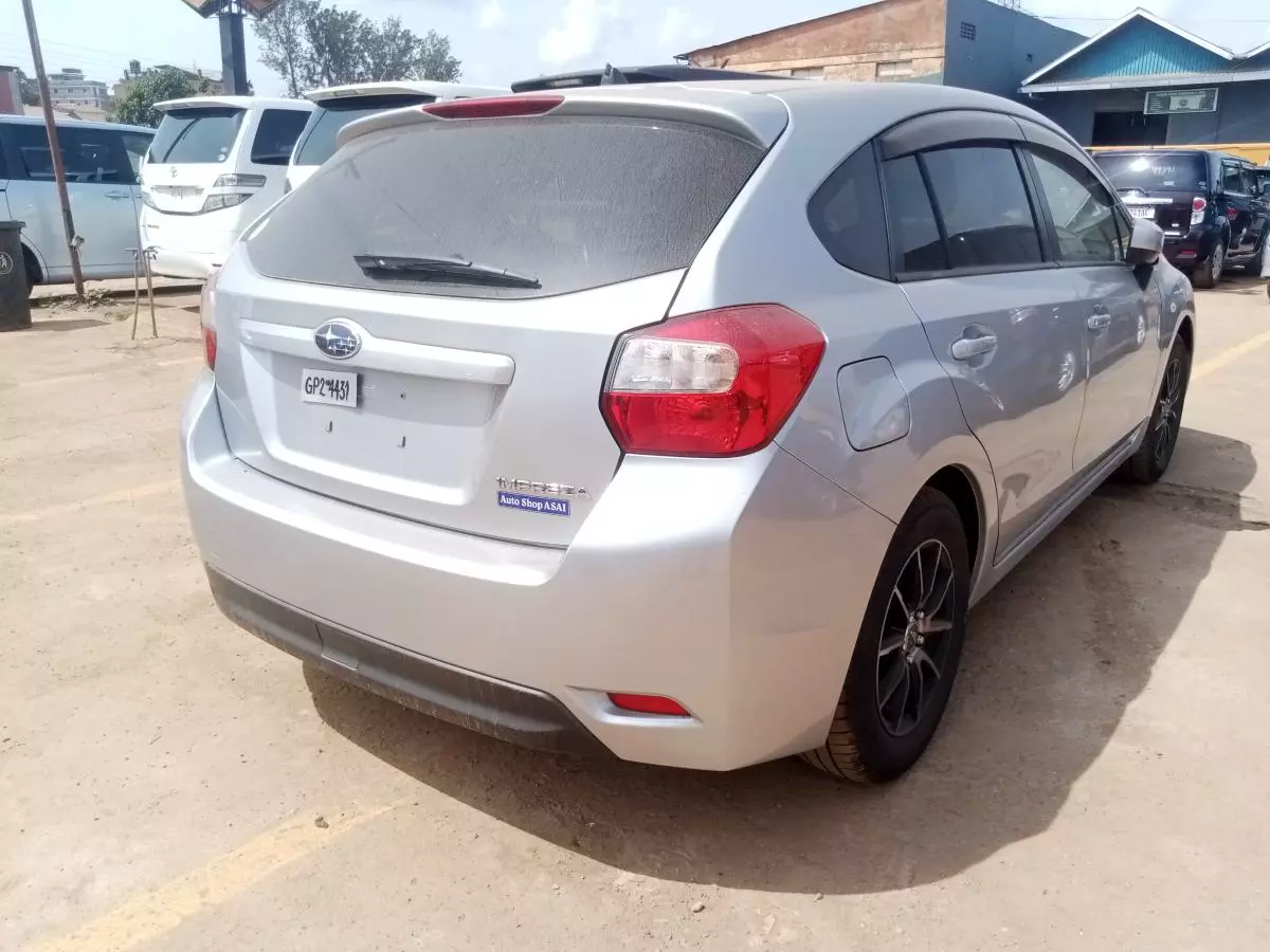 Subaru Impreza   - 2014