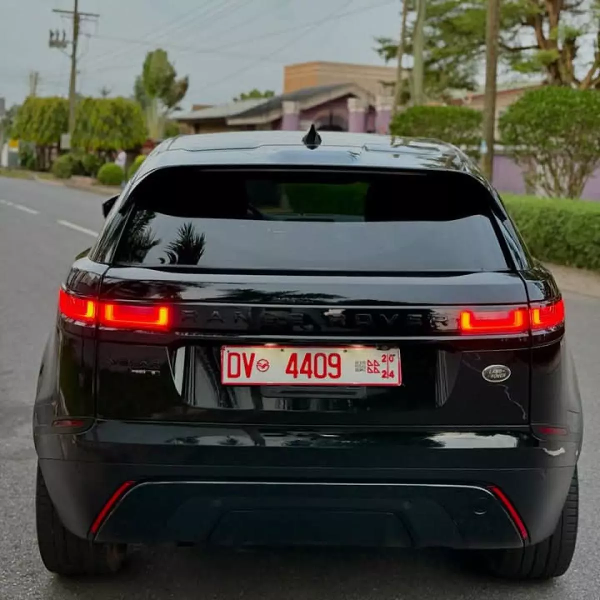 Land Rover Range Rover Velar   - 2019