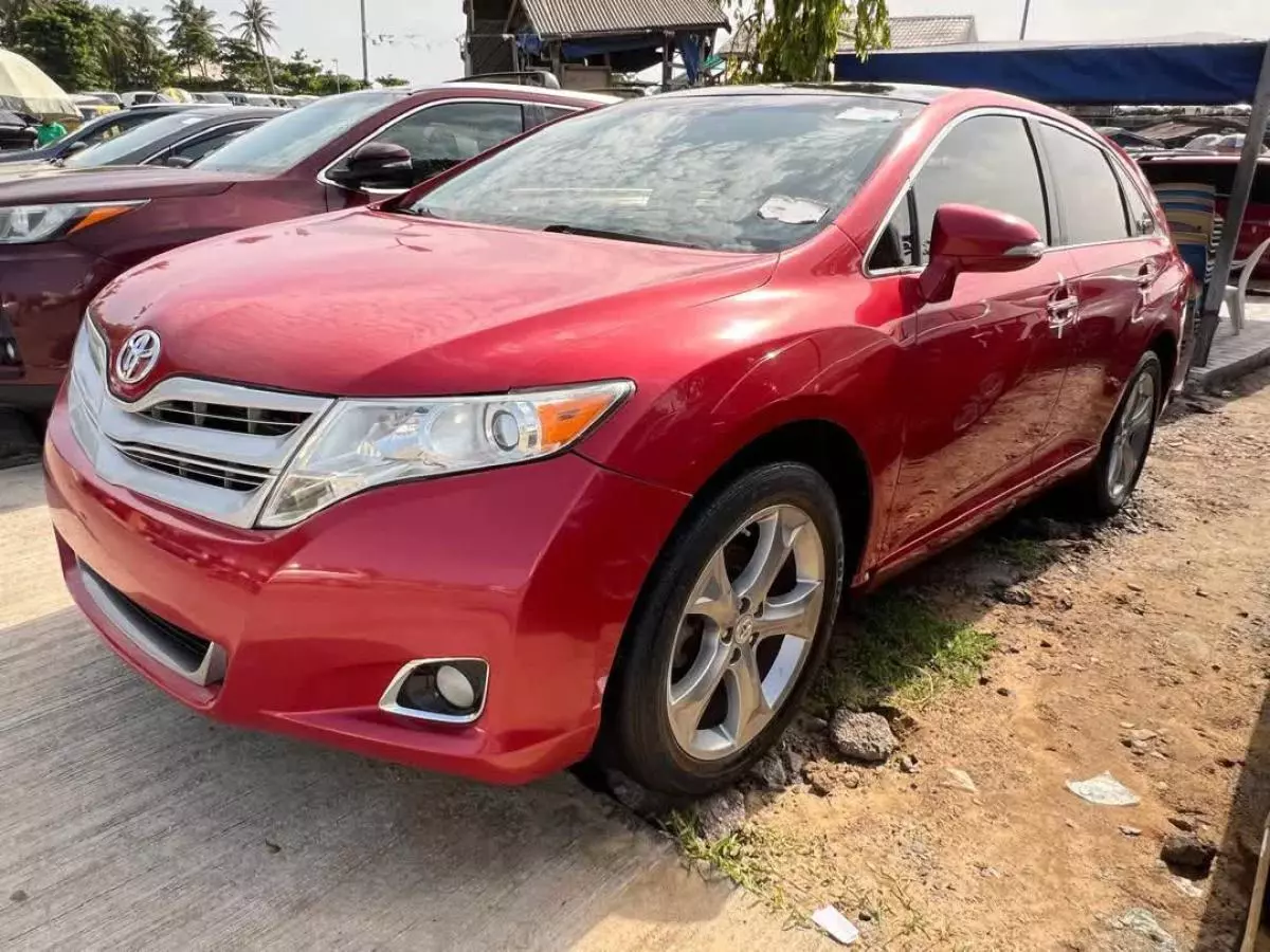 Toyota Venza   - 2013