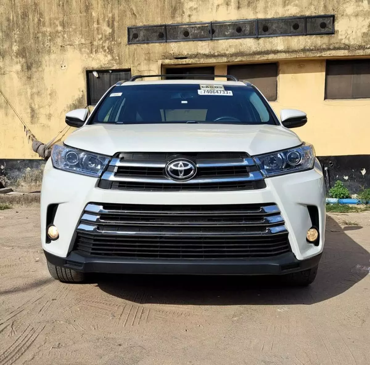 Toyota Highlander   - 2015