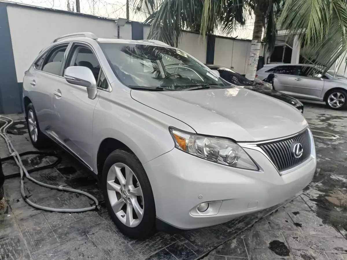 Lexus RX 350   - 2010