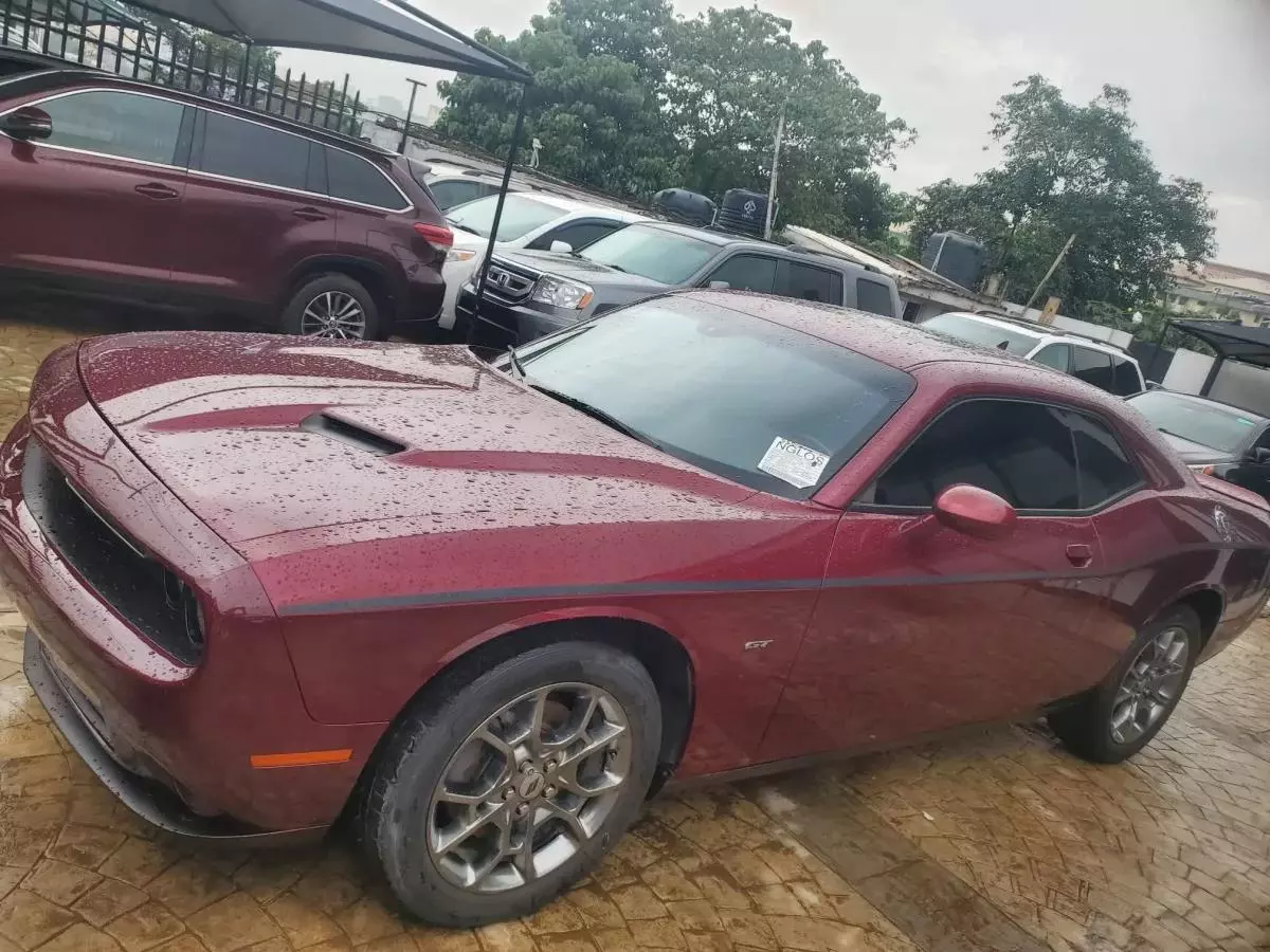 Dodge Challenger   - 2017