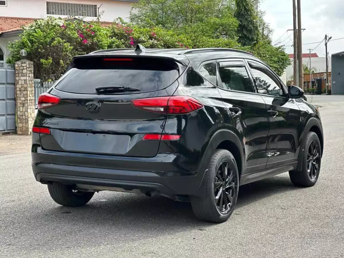 Hyundai Tucson   - 2021