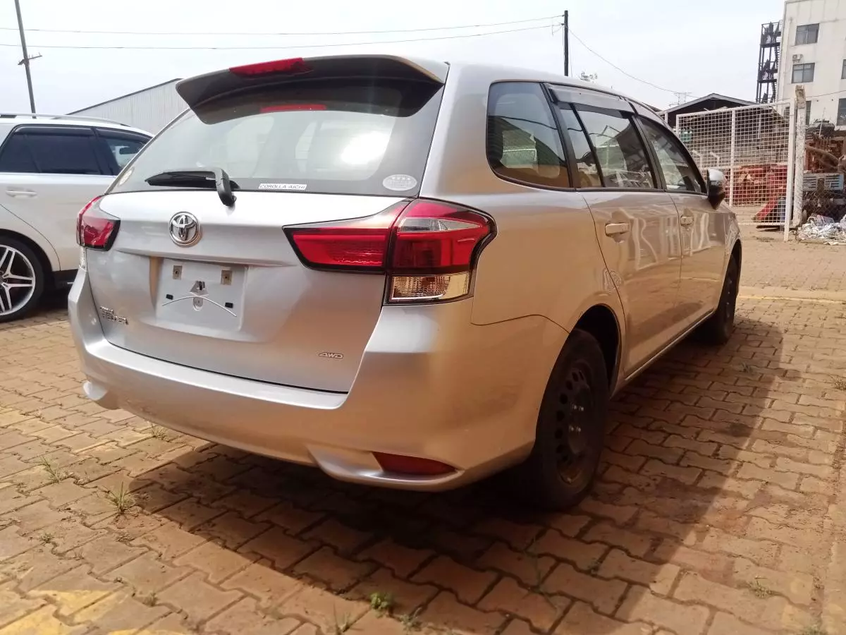 Toyota Fielder    - 2014