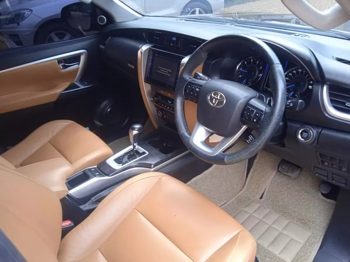 Toyota Fortuner   - 2016