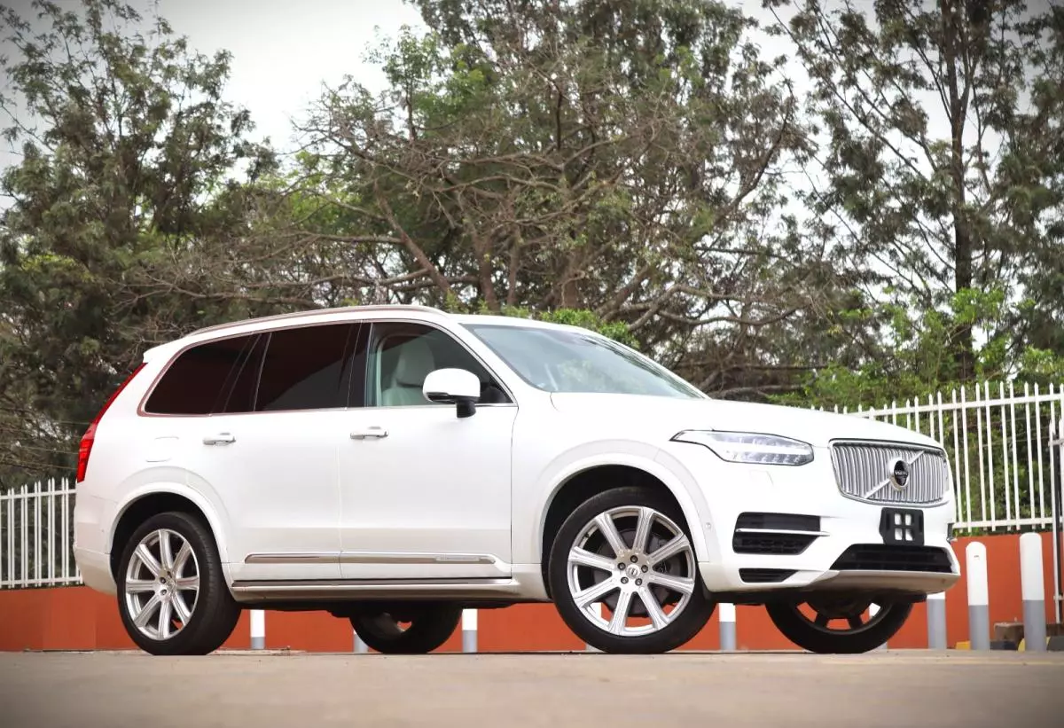 Volvo XC90   - 2017