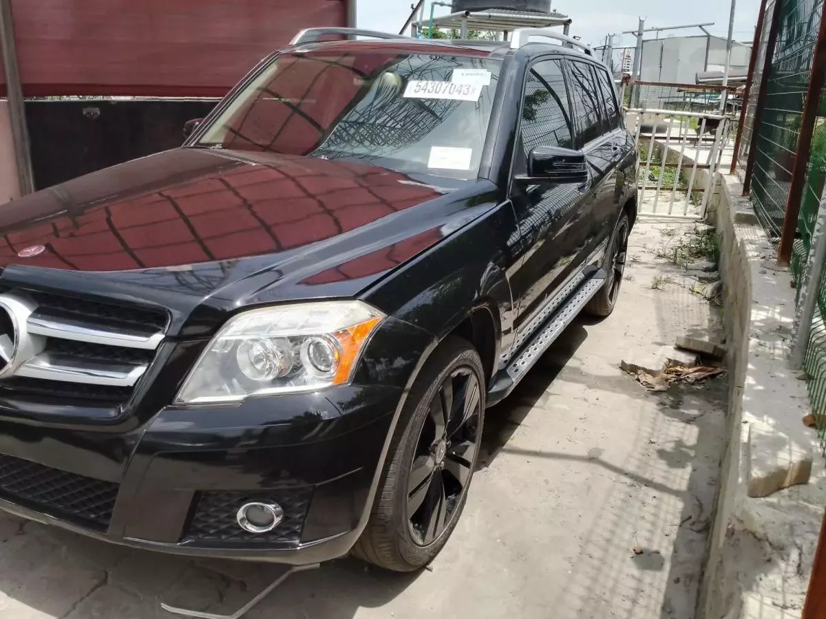 Mercedes-Benz GLK 350   - 2009