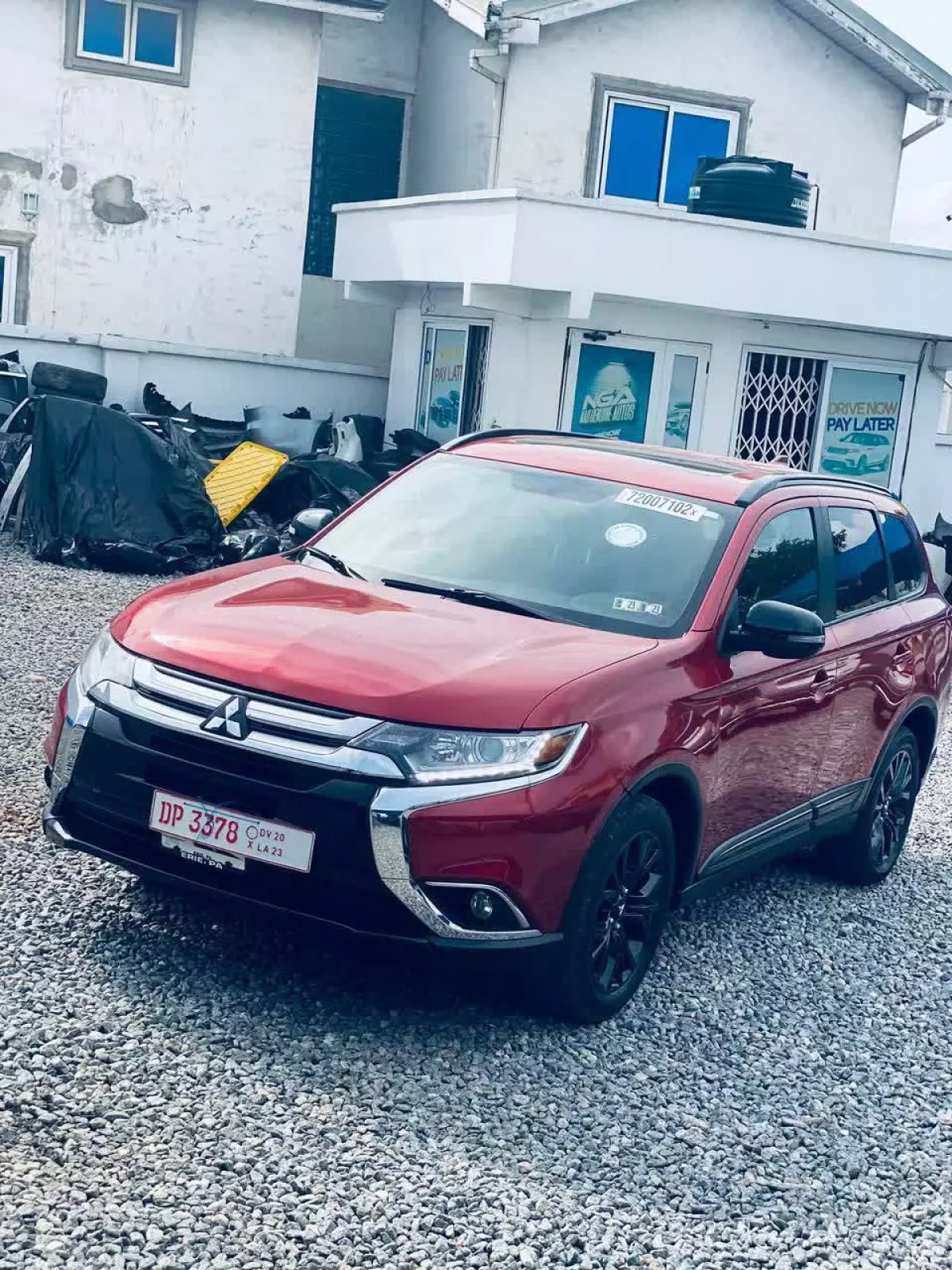 Mitsubishi OUTLANDER   - 2018