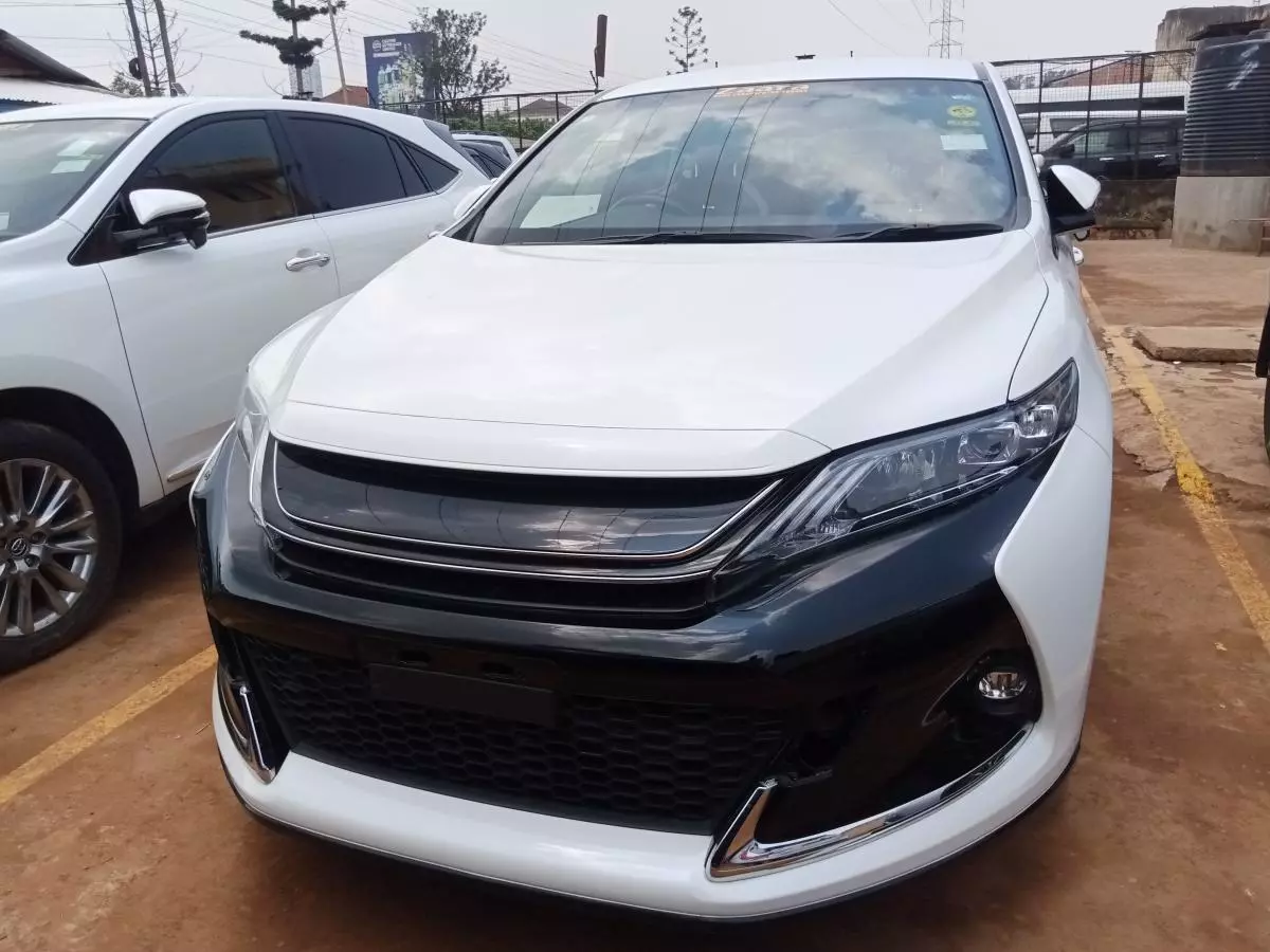 Toyota Harrier GS   - 2015