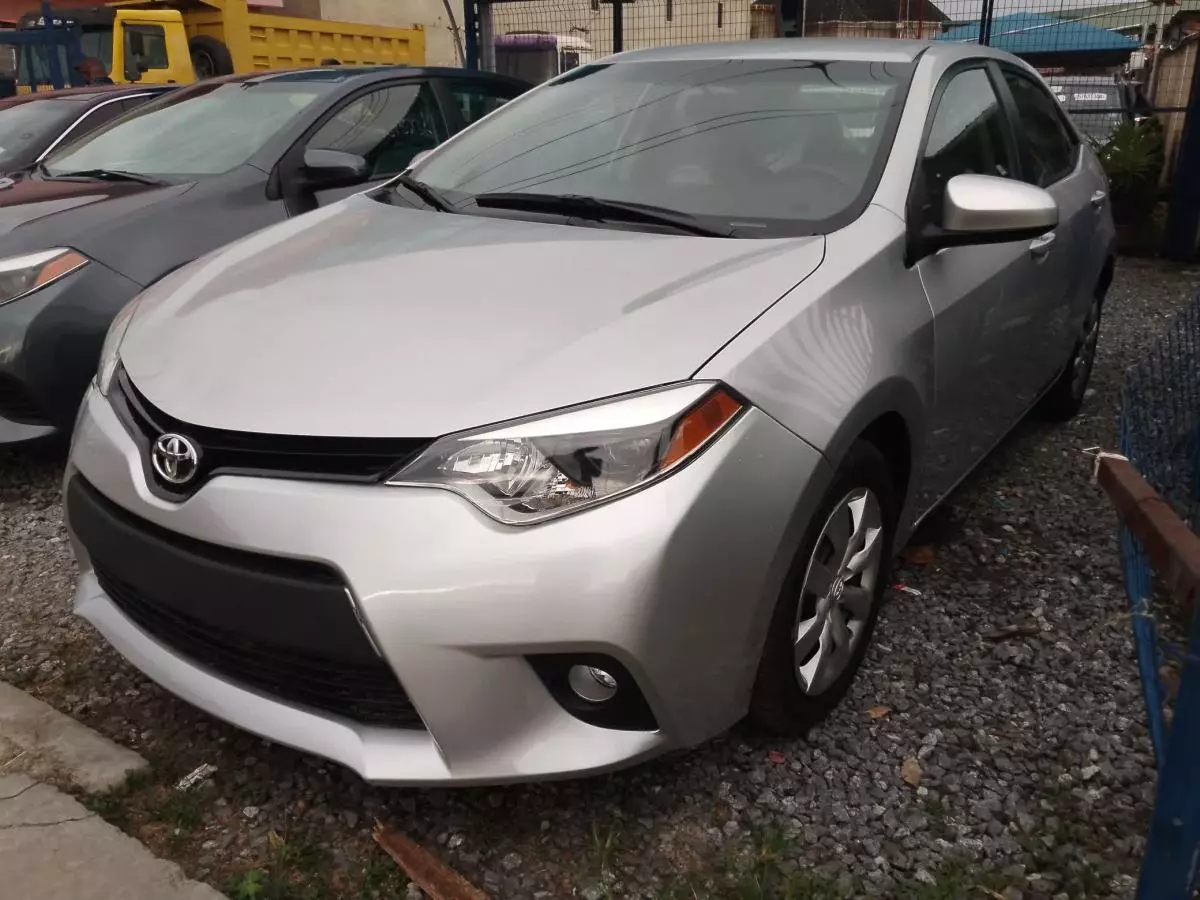 Toyota Corolla   - 2016