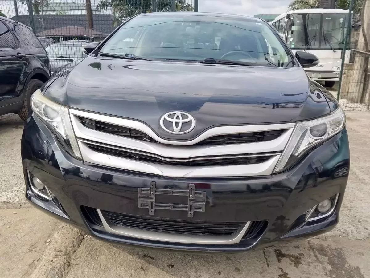 Toyota Venza   - 2013