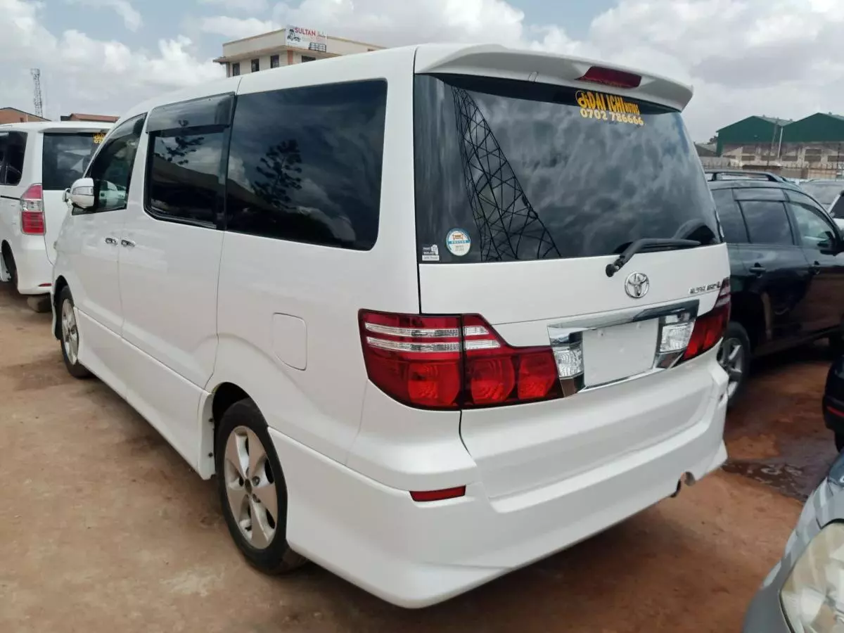 Toyota Alphard   - 2008