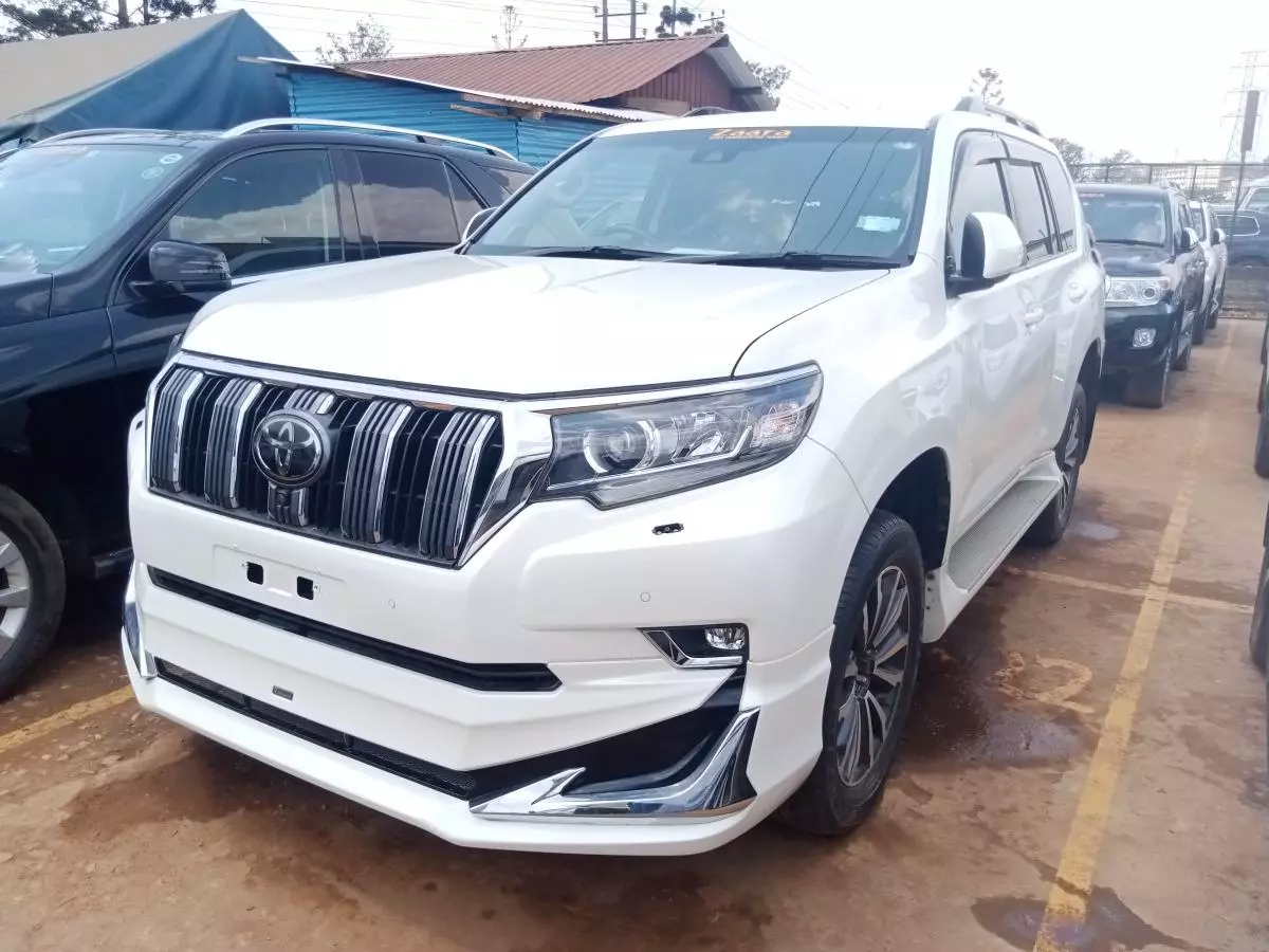 Toyota Landcruiser Prado   - 2019