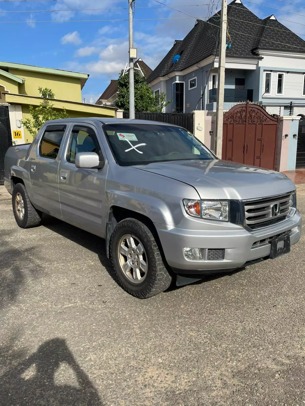 Honda Ridgeline   - 2012