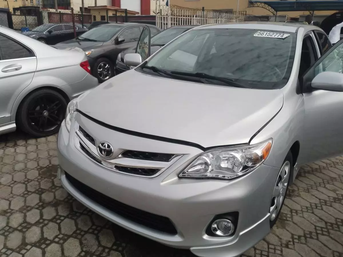 Toyota Corolla   - 2013