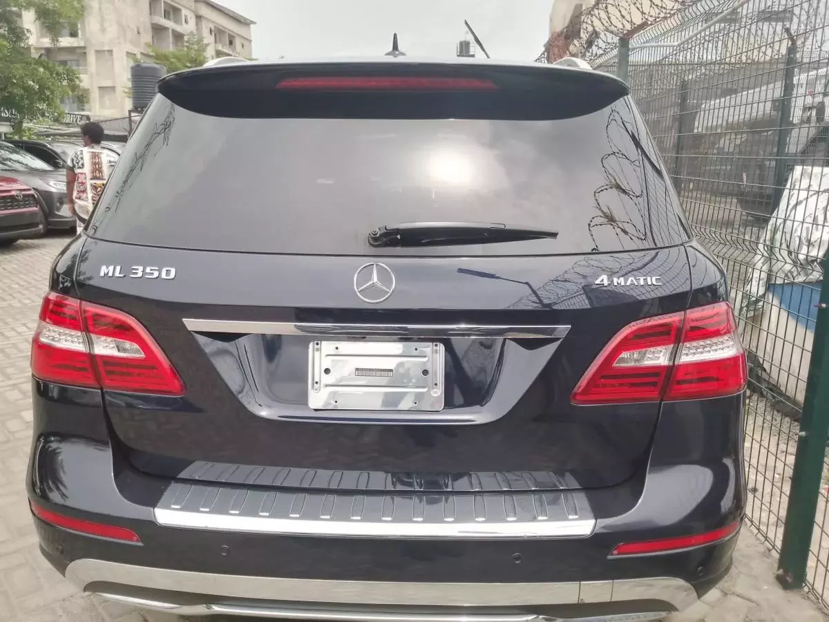 Mercedes-Benz ML 350   - 2012