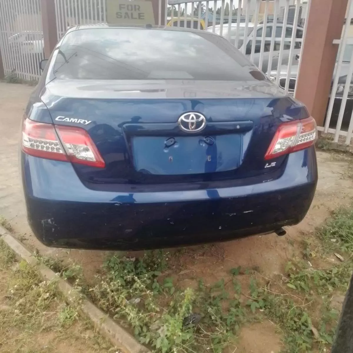 Toyota Camry   - 2010