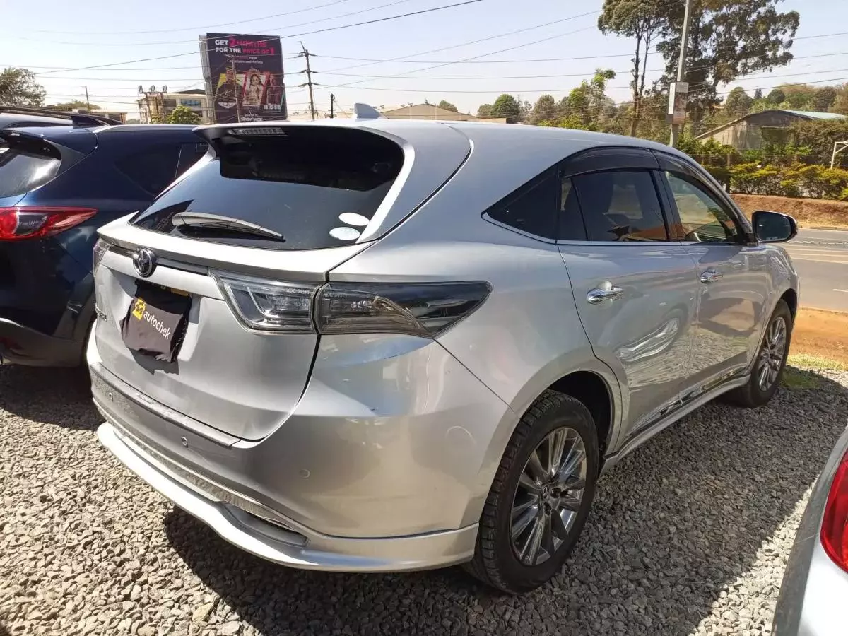 Toyota Harrier - 2014