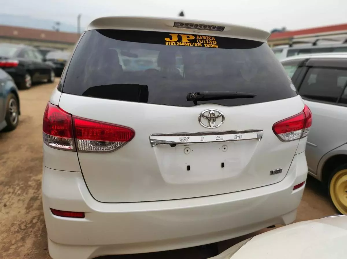 Toyota Wish - 2009