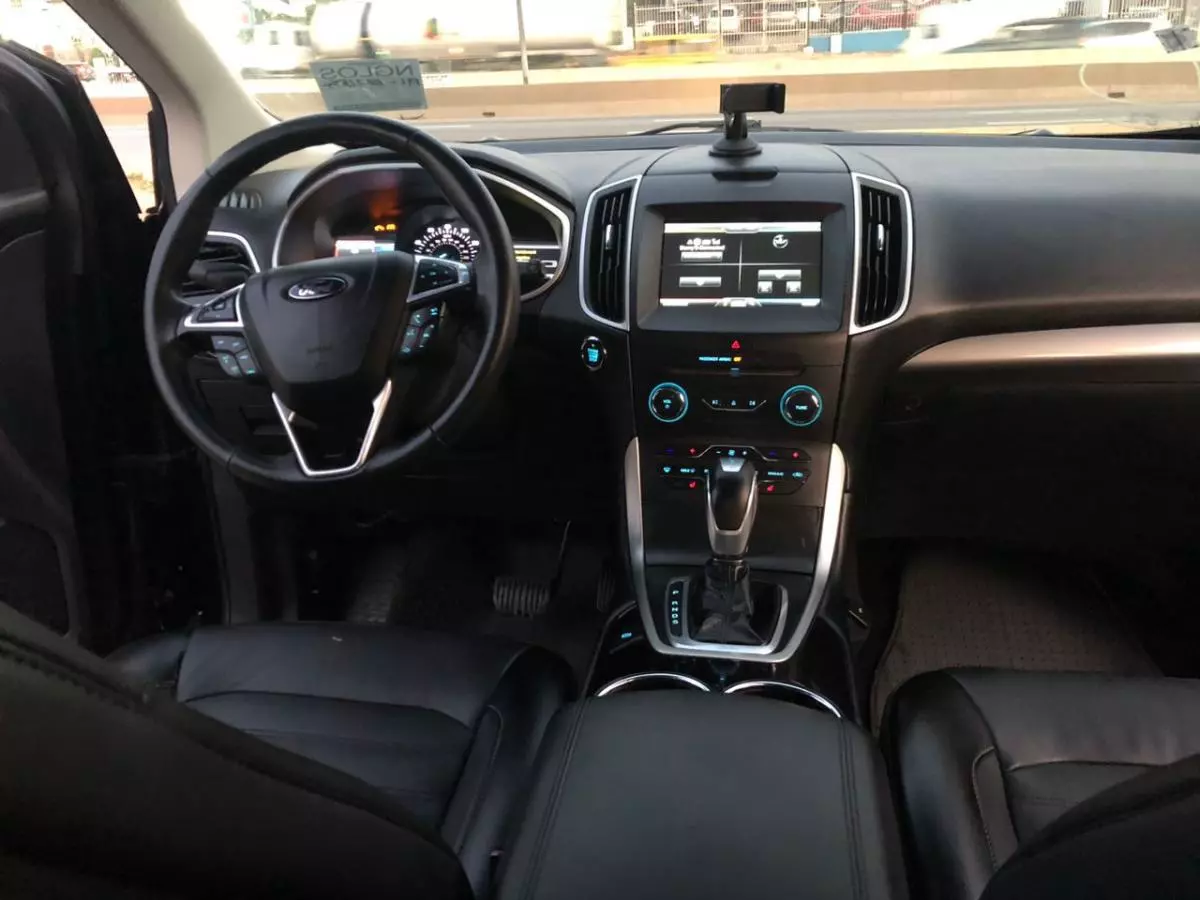 Ford Edge   - 2015