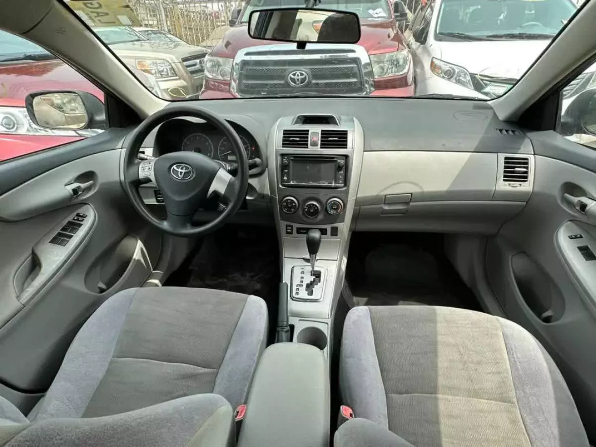 Toyota Corolla - 2013