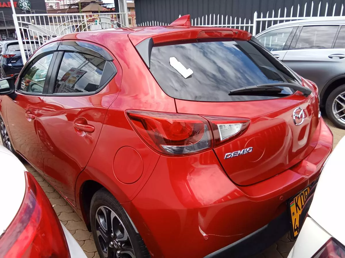 Mazda Demio   - 2017