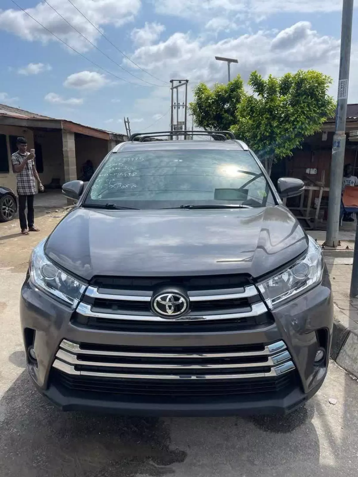 Toyota Highlander   - 2015