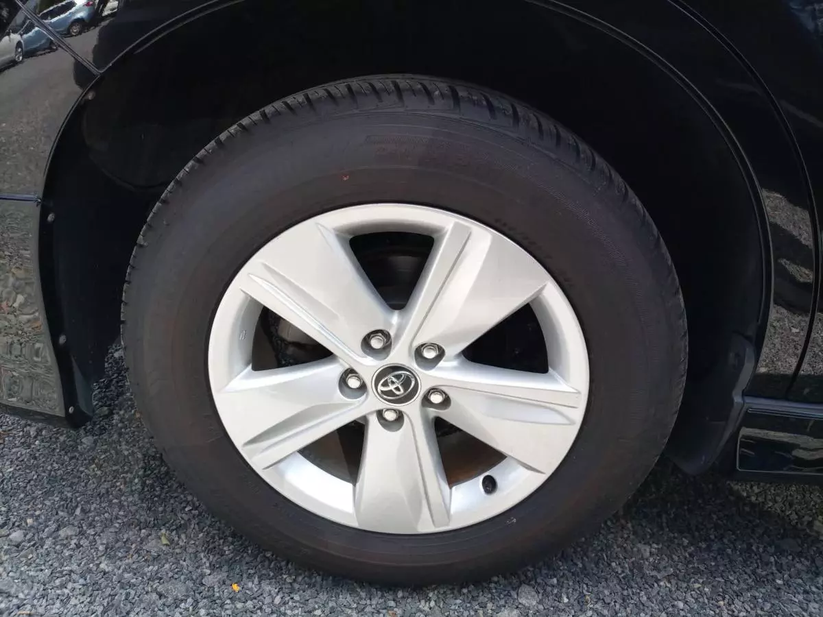 Toyota Harrier - 2015