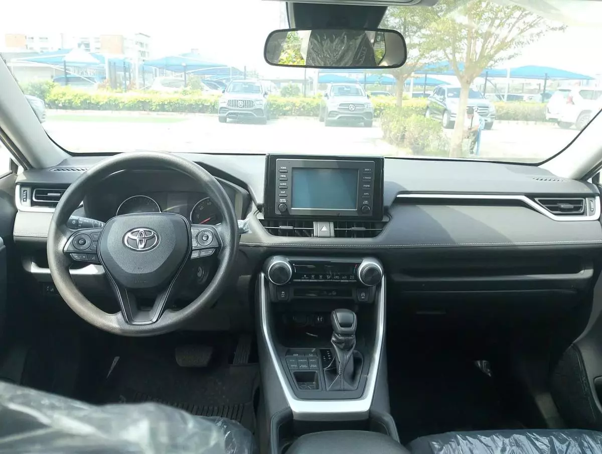 Toyota RAV4   - 2019