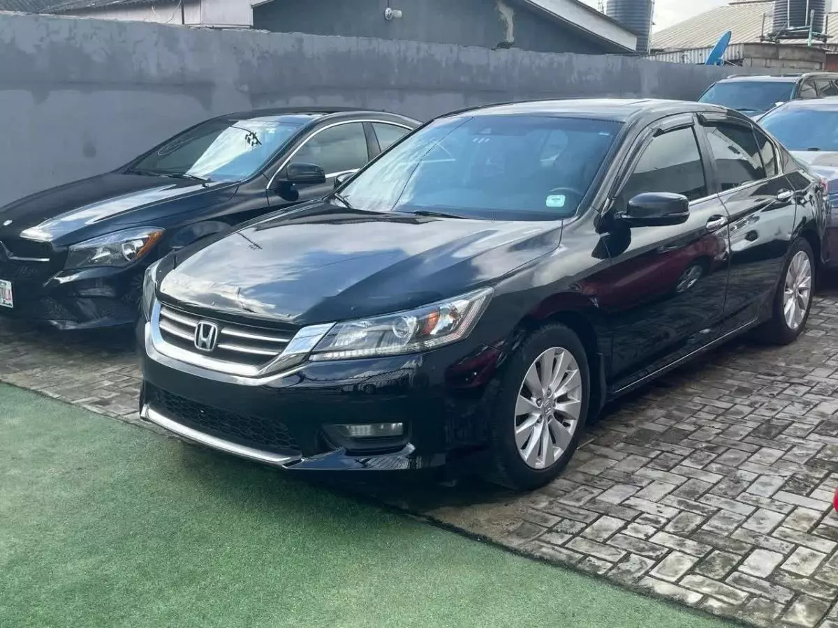 Honda Accord   - 2015