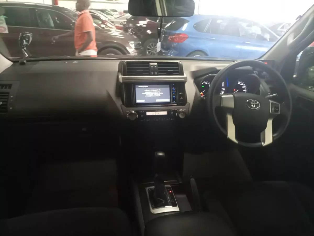 Toyota Landcruiser prado TX - 2015