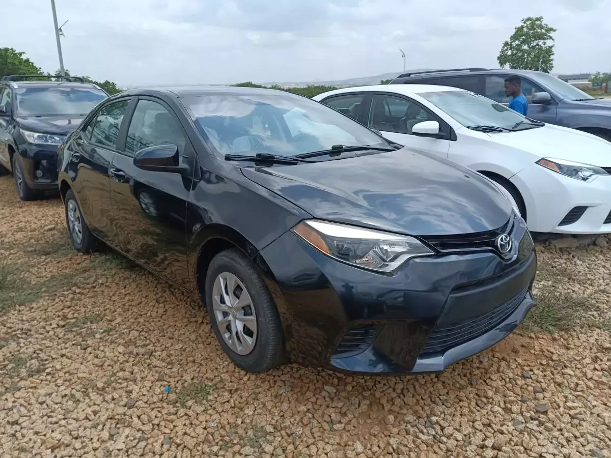 Toyota Corolla   - 2015