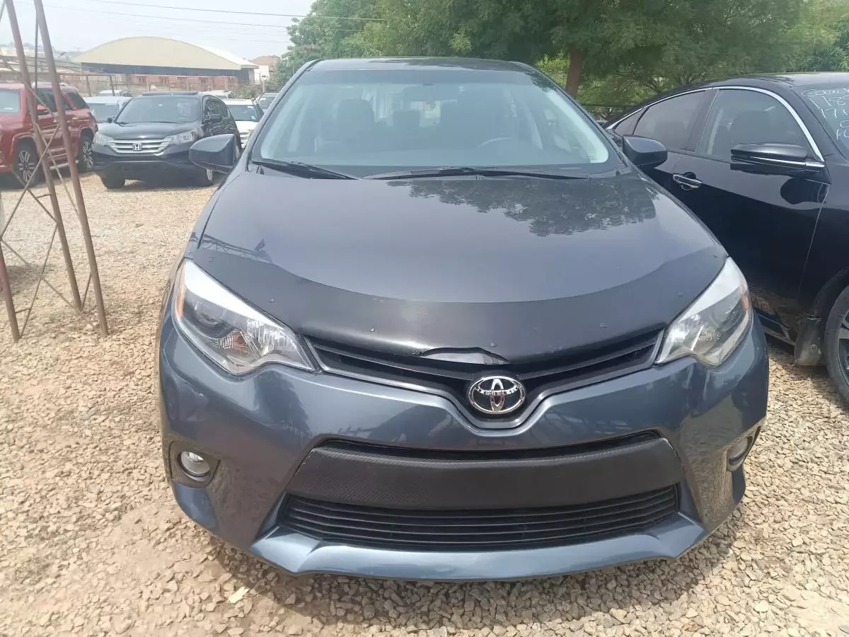 Toyota Corolla   - 2016