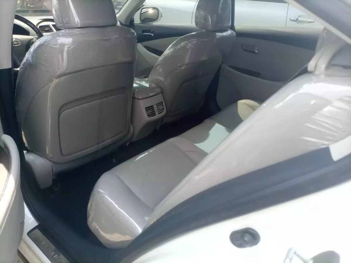 Lexus ES 350 - 2012