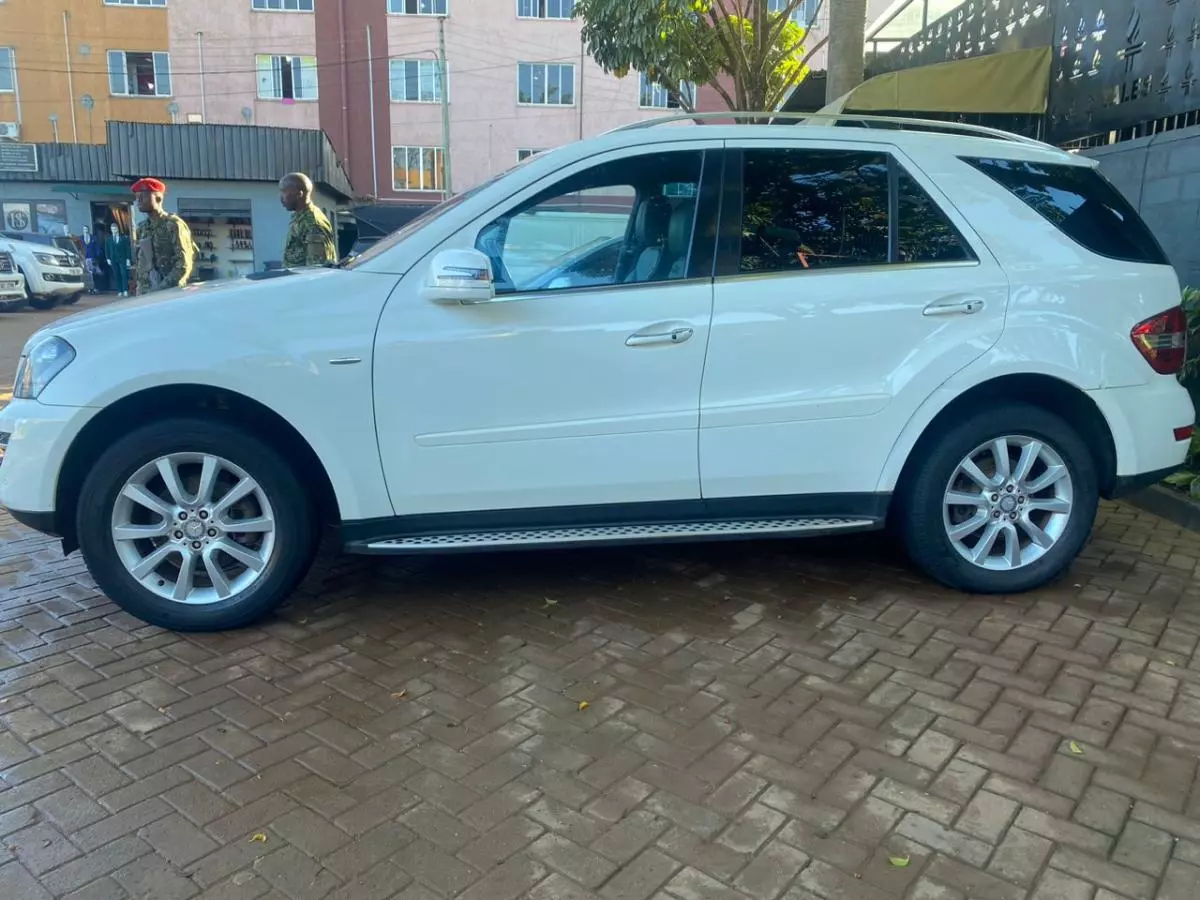 Mercedes-Benz ML 350   - 2010