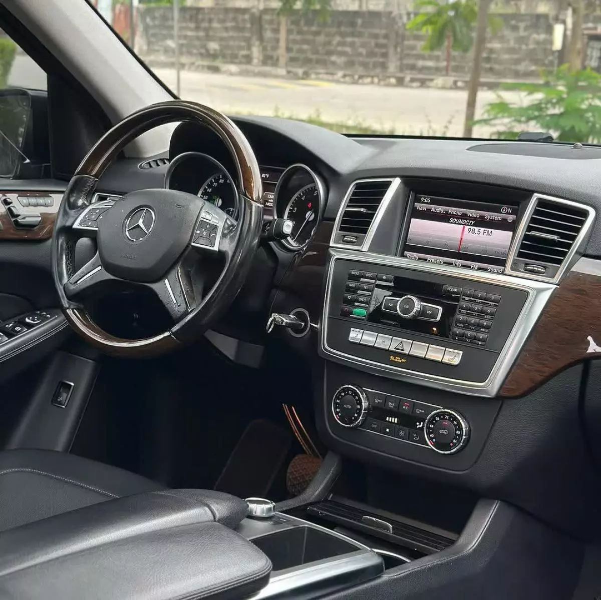 Mercedes-Benz ML 350   - 2013