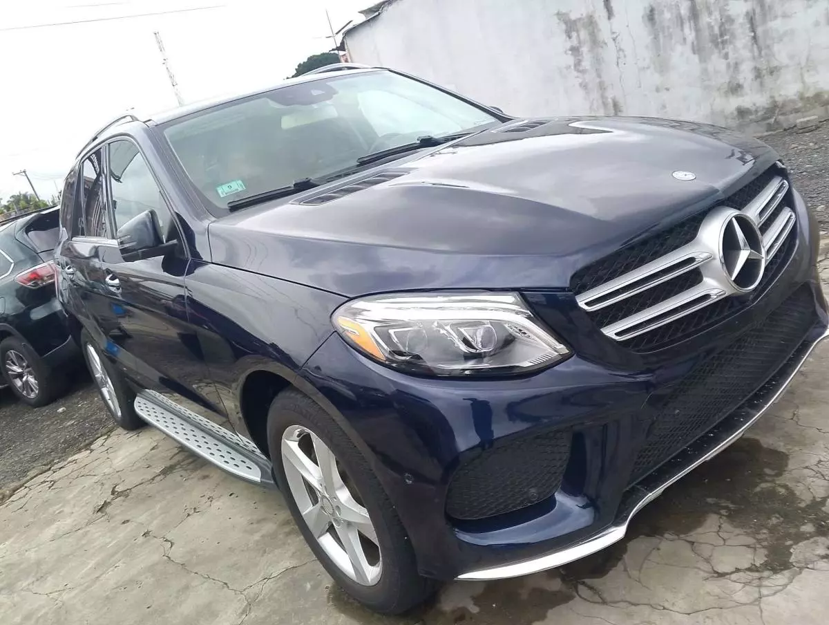 Mercedes-Benz GLE 350   - 2016