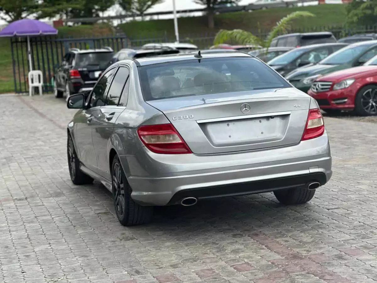 Mercedes-Benz C 300   - 2008