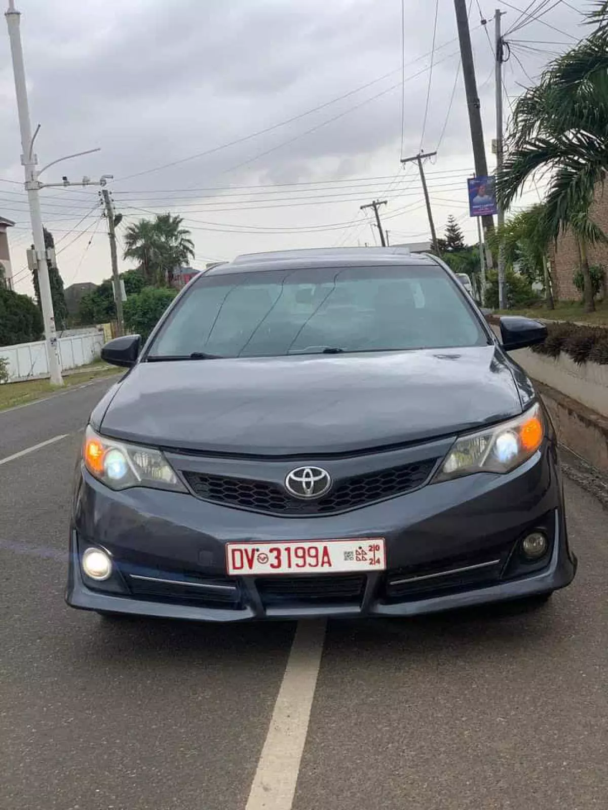 Toyota Camry   - 2014