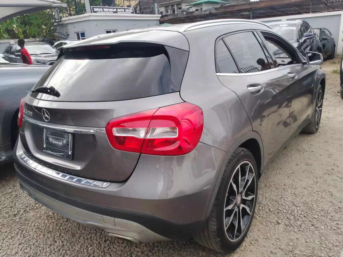 Mercedes-Benz GLA 250   - 2015