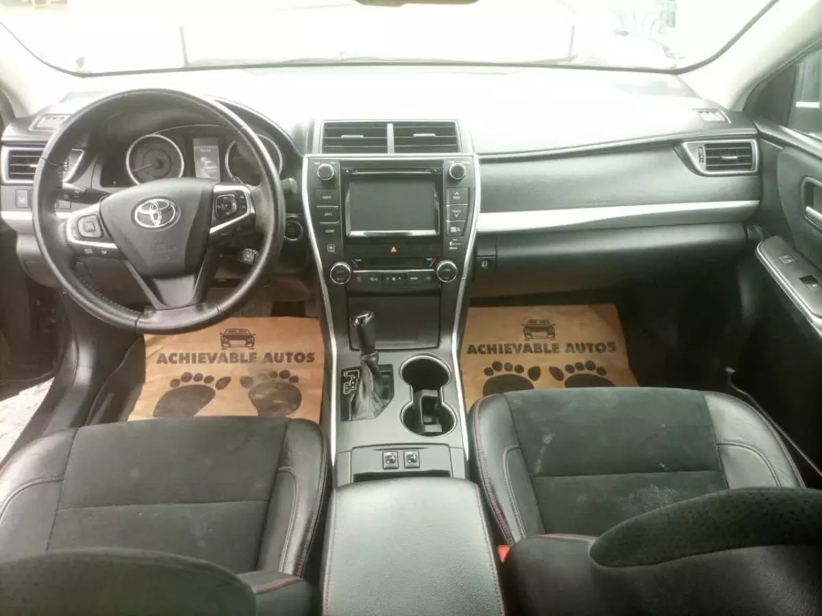 Toyota Camry - 2015