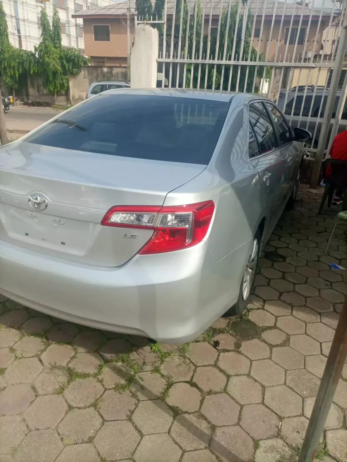 Toyota Camry   - 2012