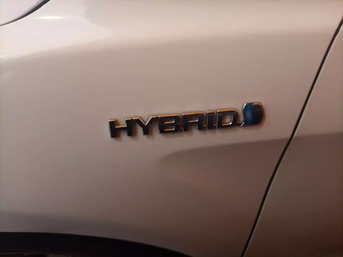 Toyota Camry - 2010