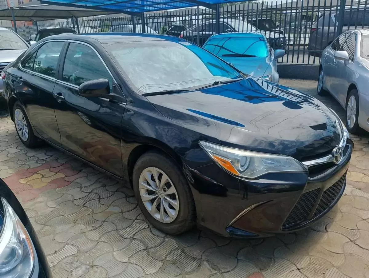 Toyota Camry   - 2015