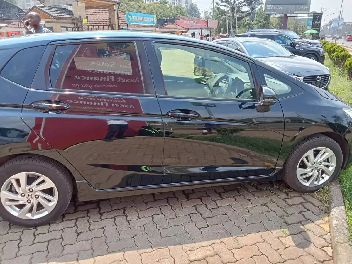 Honda Fit   - 2016