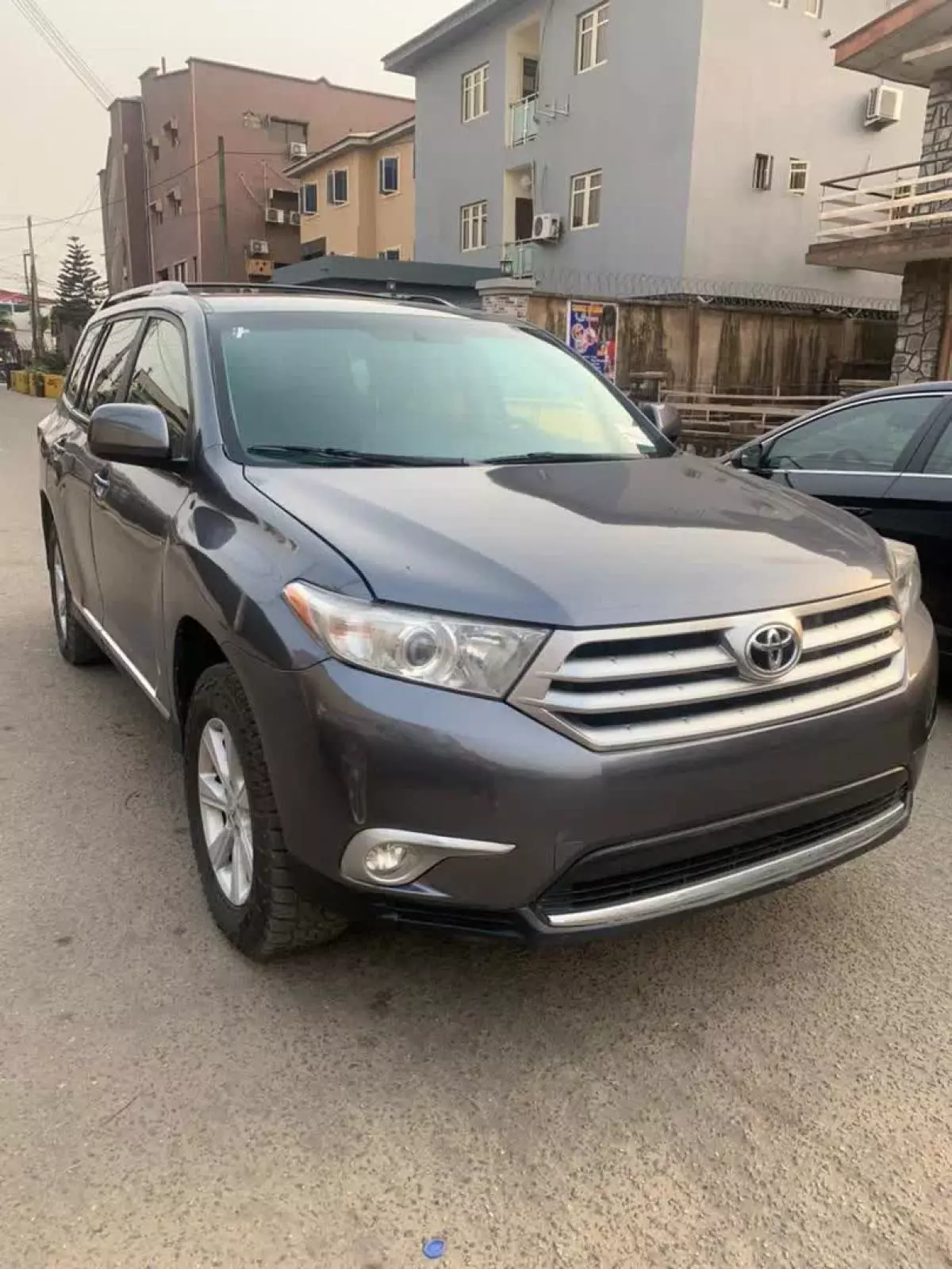 Toyota Highlander   - 2013