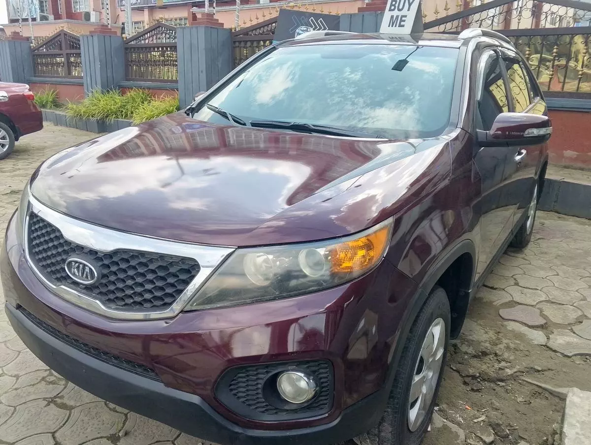 KIA Sorento   - 2011