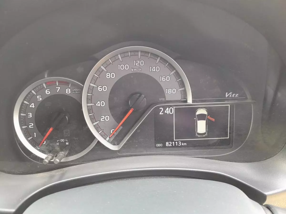 Toyota Vitz - 2015