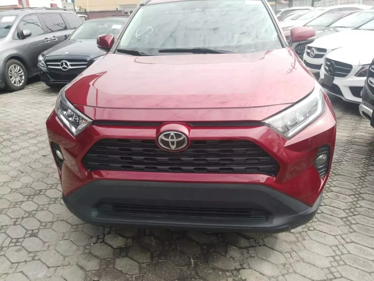 Toyota RAV 4   - 2021